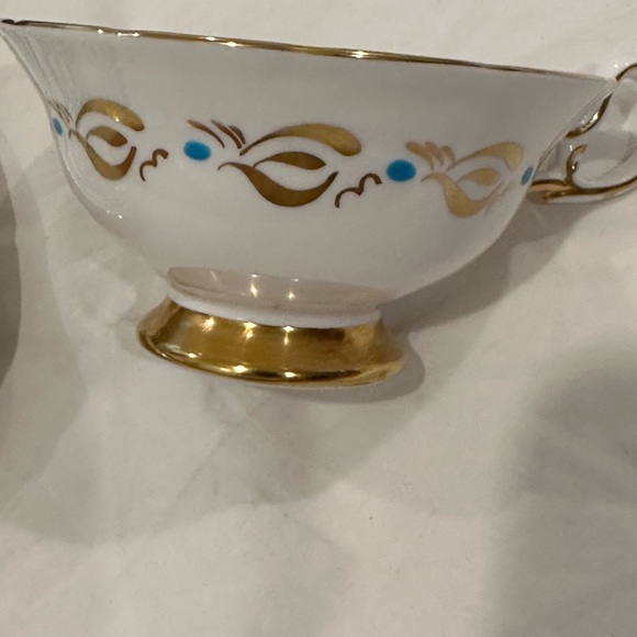 Vintage Royal Chelsea Tea Cup and Saucer - Picture 8 of 12